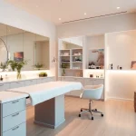 Behandlungsstuhl kosmetik in einem stilvollen Salon, ideal für entspannende Behandlungen.