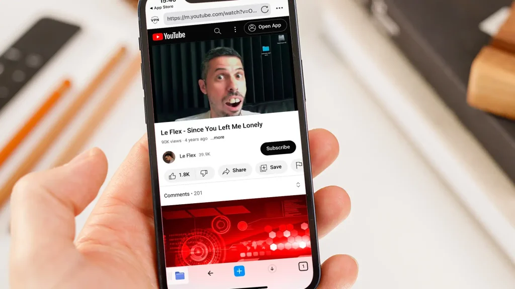 How-to-download-videos-on-iPhone-3